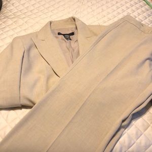 New York & Company Other - Women’s pant suit New York & Company Other - Women’s pant suit